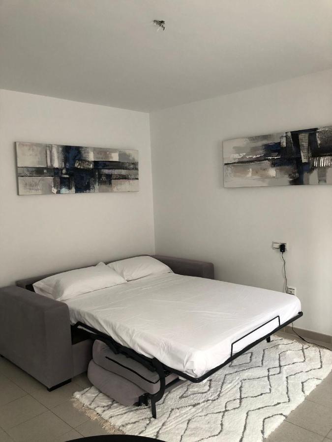 Apartament Veroma Pisos *